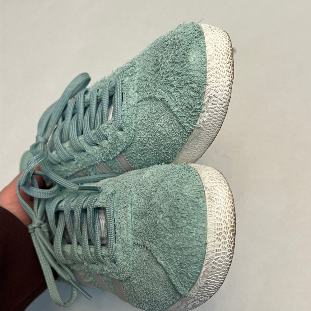 ADIDAS GAZELLE SNEAKERS HAZY GREEN WOMENS 6.5 - Picture 7 of 12